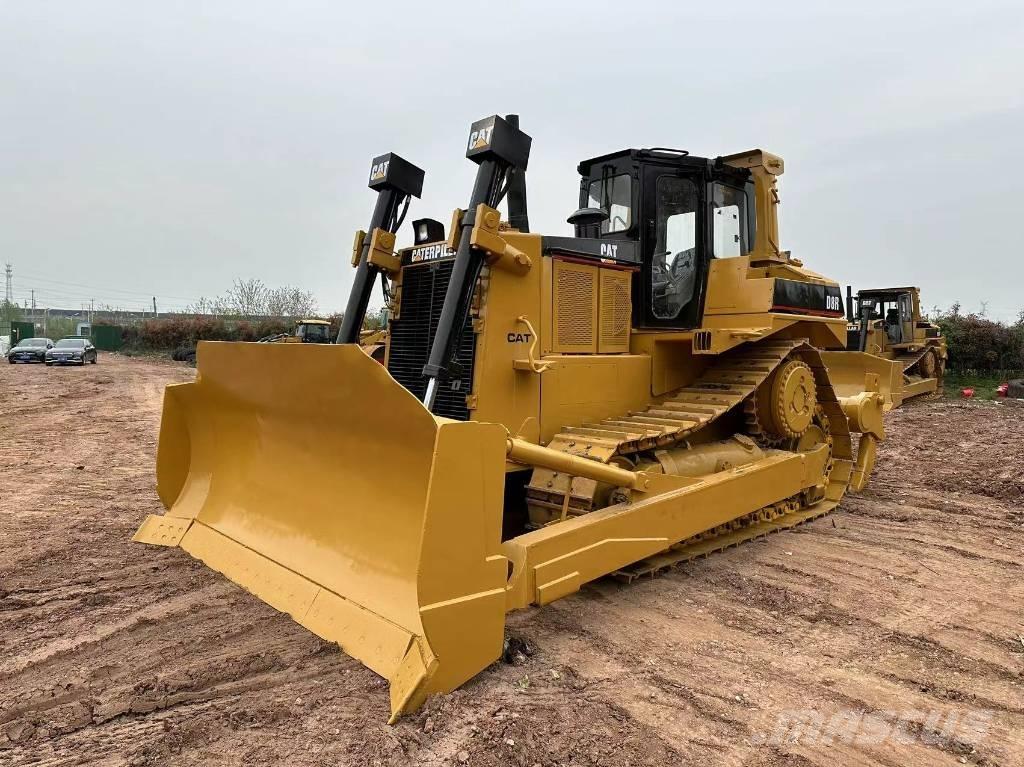 CAT D 8 R Pásové dozery