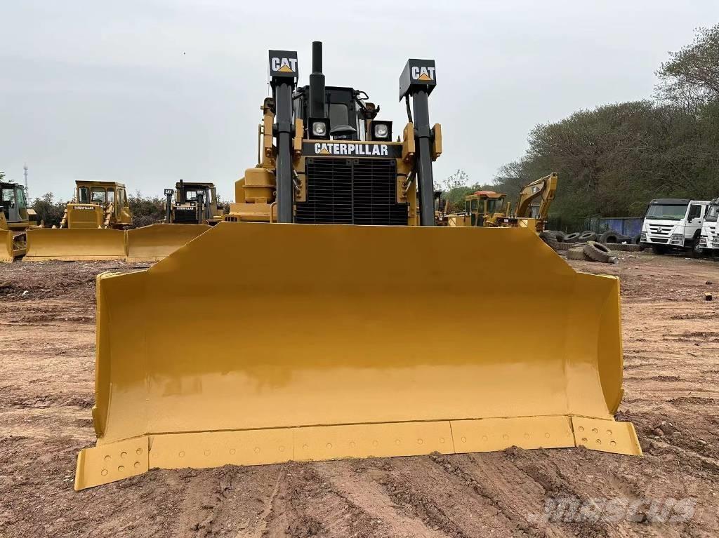 CAT D 8 R Pásové dozery