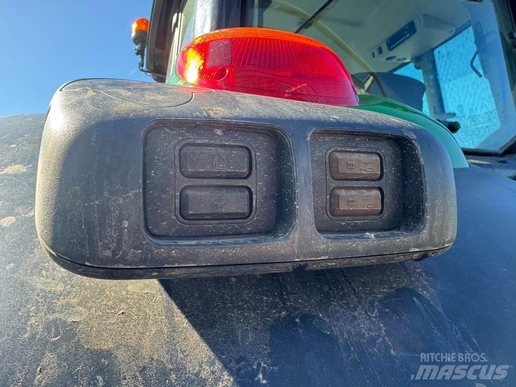 John Deere 6155M Traktory