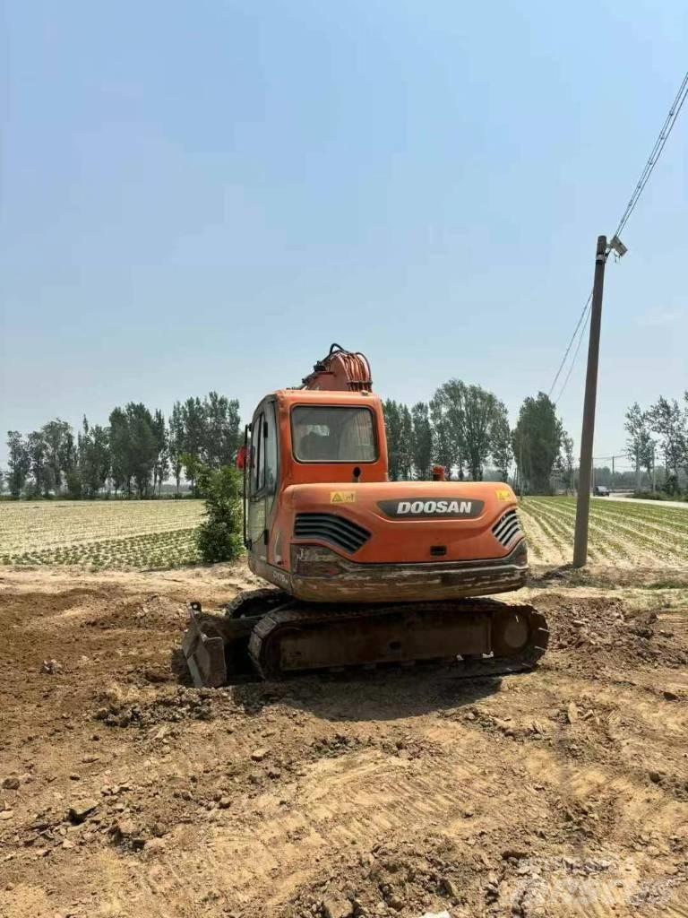 Doosan DX 75-9 Pásová rýpadla
