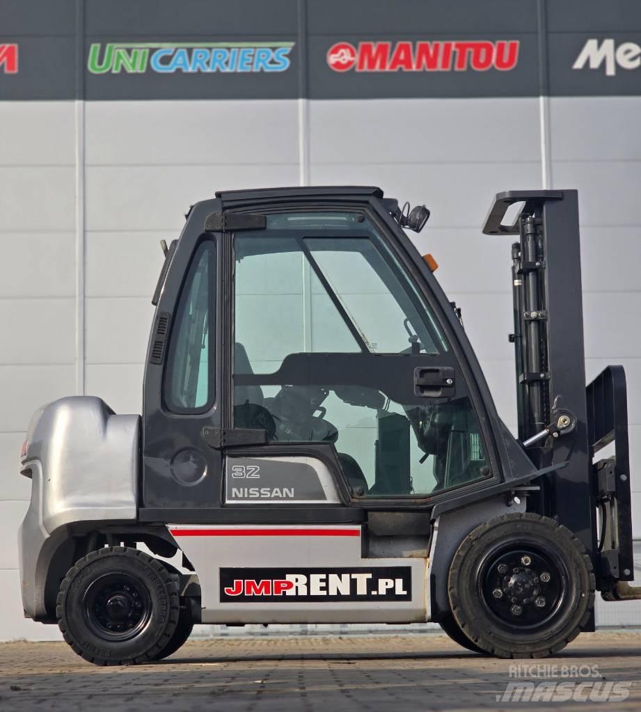 Nissan FGD02 A 32 Q LPG vozíky