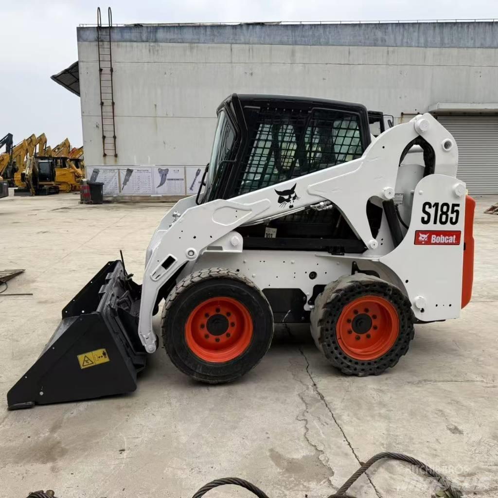 Bobcat S 185 Smykem řízené nakladače
