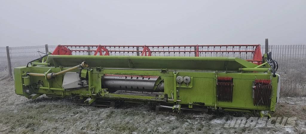 CLAAS Tucano 440 Sklízecí mlátičky