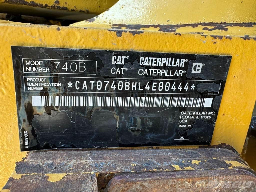 CAT 740B Kloubové dempry