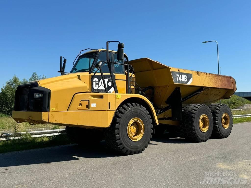 CAT 740B Kloubové dempry