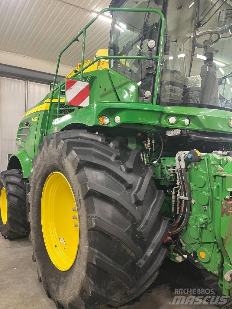 John Deere 8300i Samojízdné sekačky