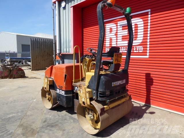 CAT CB 224 D Tandemové válce