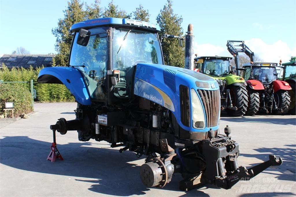 New Holland T8020 Traktory