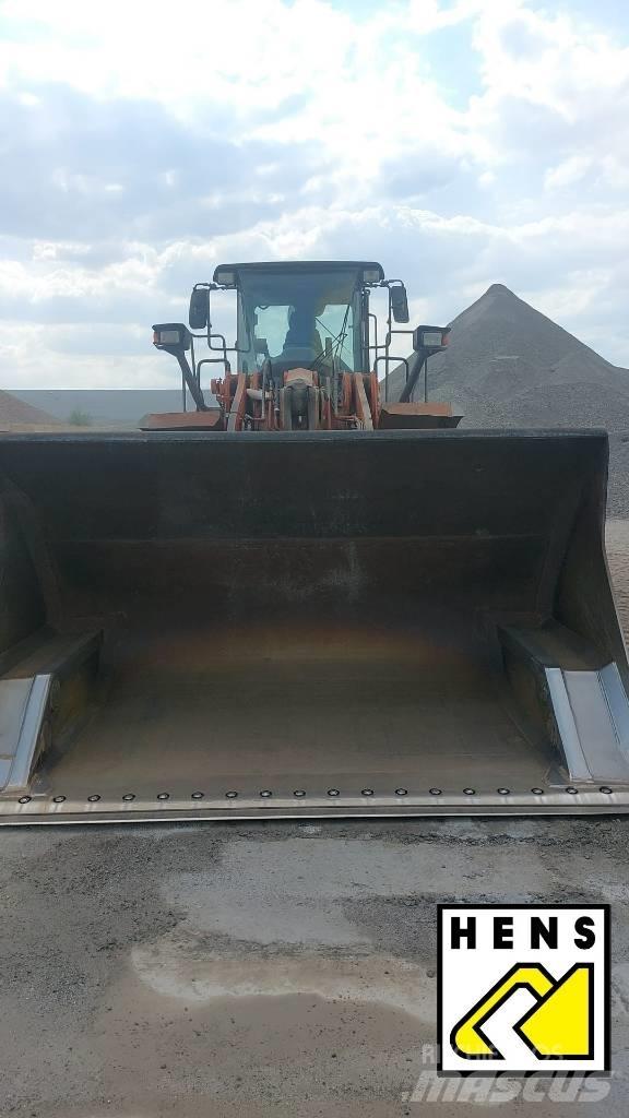 Hitachi ZW 310 Kloubové dempry