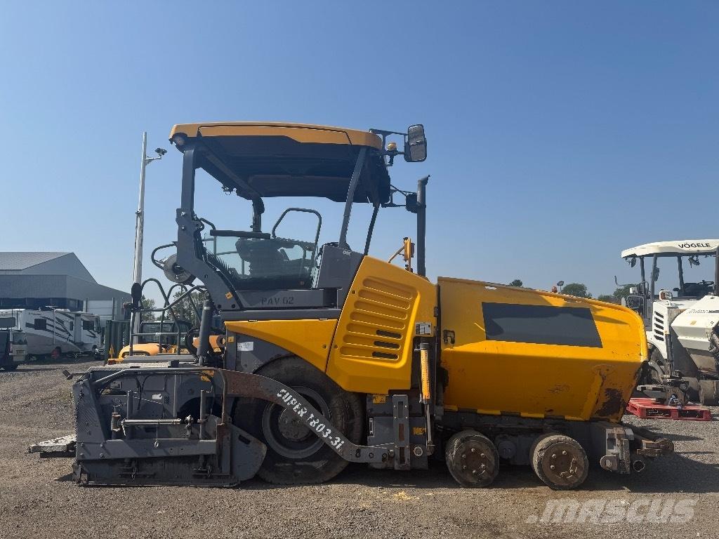 Vögele Super 1803-3i Finišery