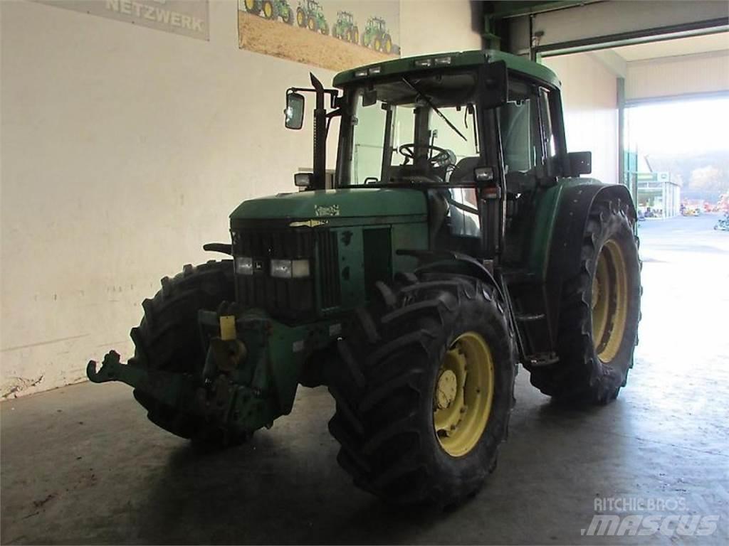 John Deere 6310 Traktory