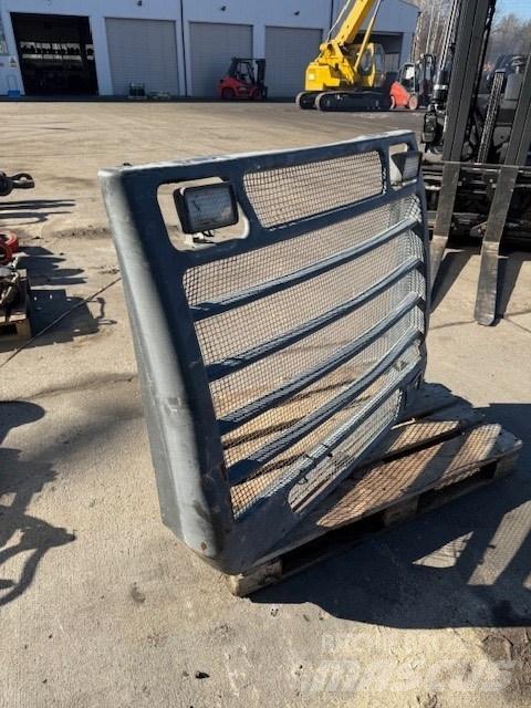 Doosan DL 400 OSŁONA Podvozky a zavěšení kol