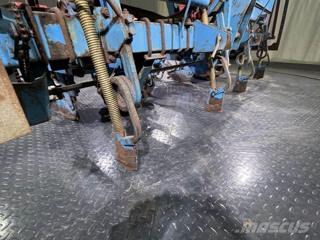 Monosem PNU Mechanické secí stroje