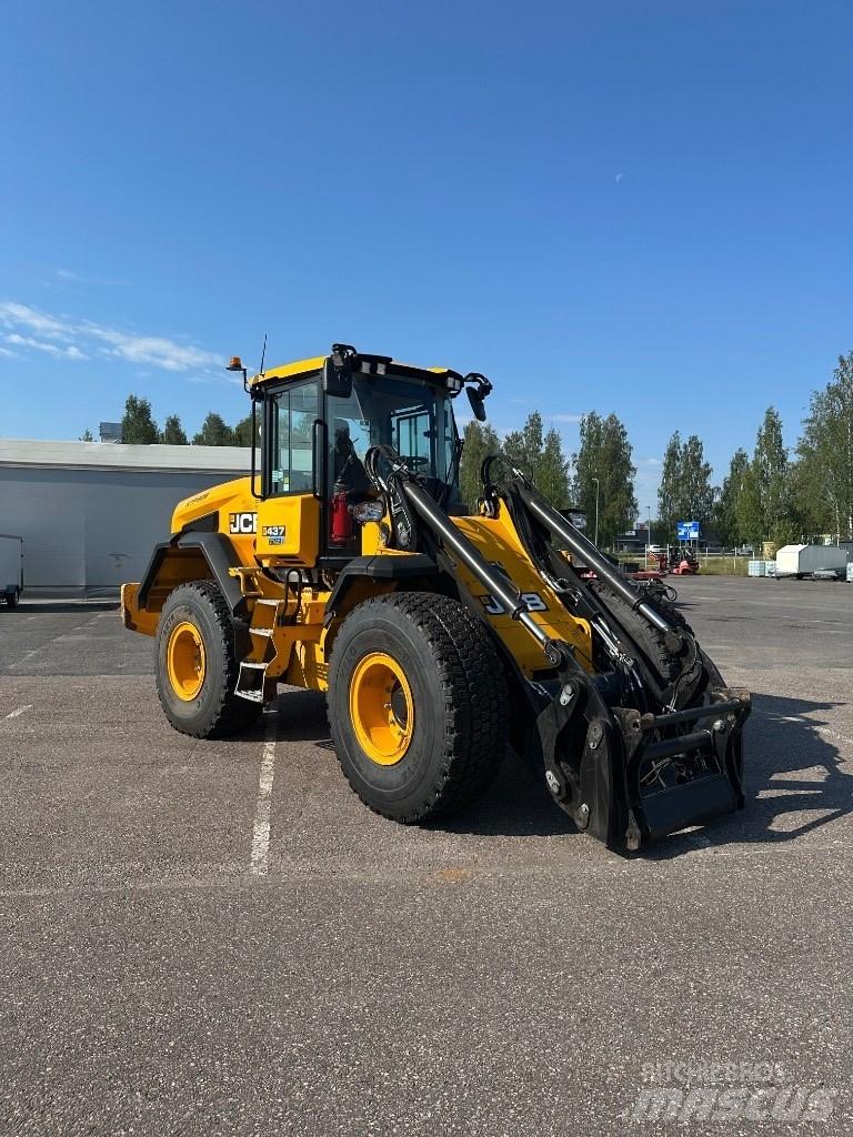 JCB 437 S5 HT Kolové nakladače