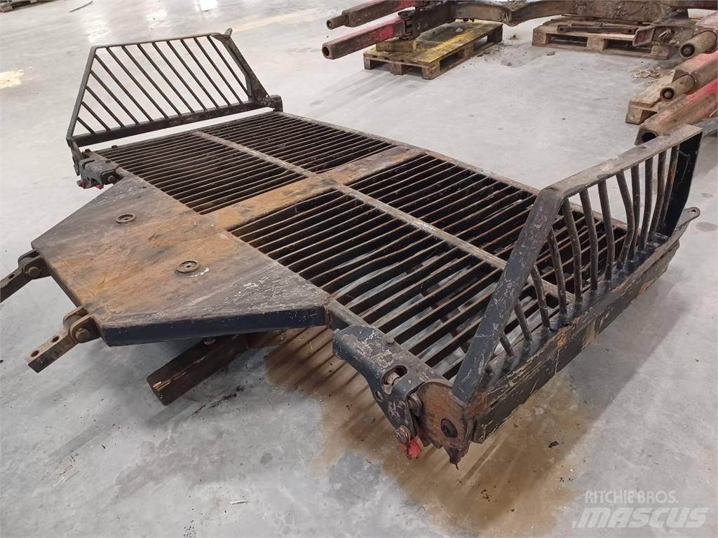 Komatsu 890.3 Další komponenty