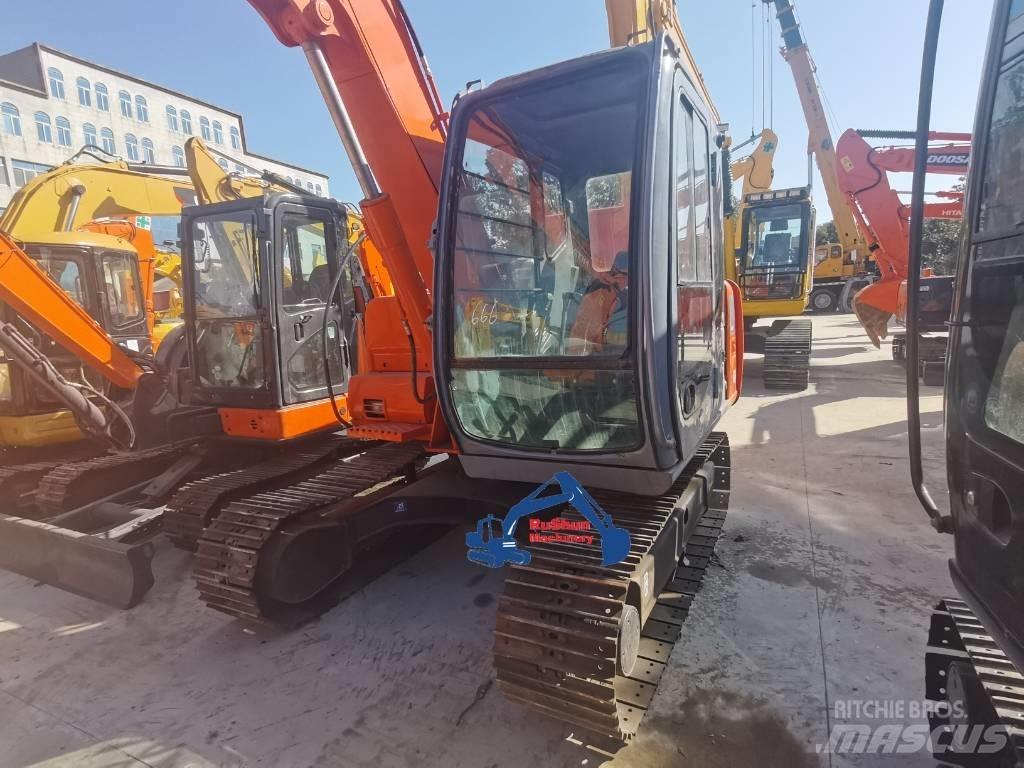 Hitachi EX60 Mini rýpadla < 7t