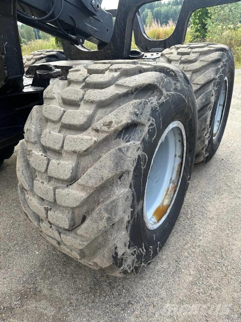 Komatsu 875 Vyvážecí traktory