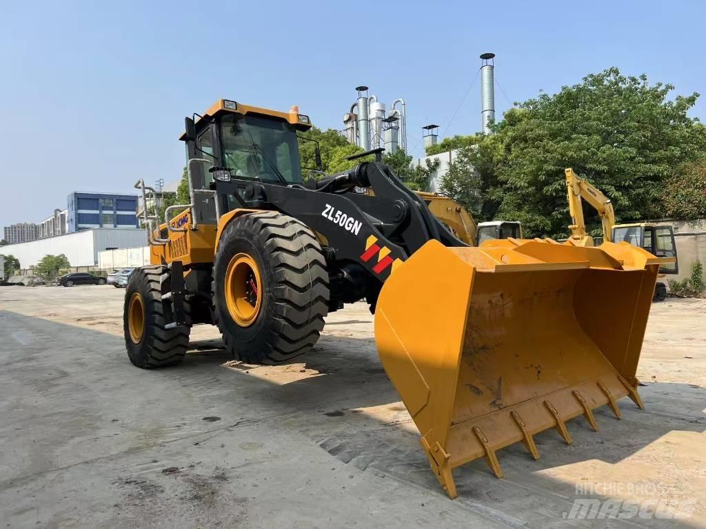 XCMG ZL 50 GN Kolové nakladače