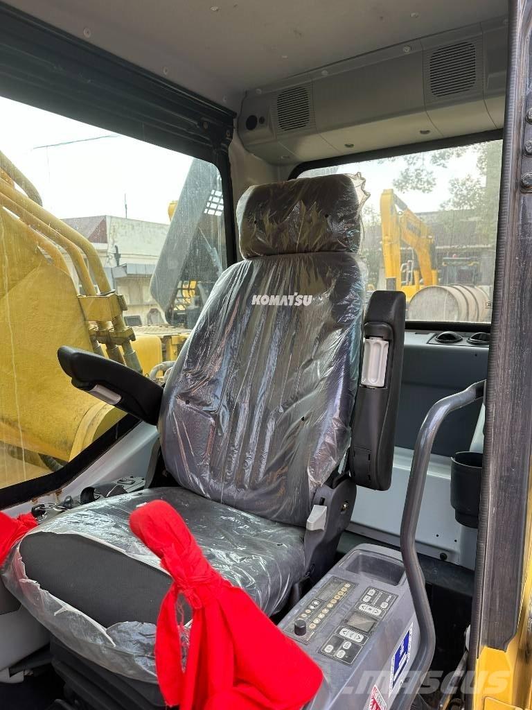 Komatsu PC 360 Pásová rýpadla
