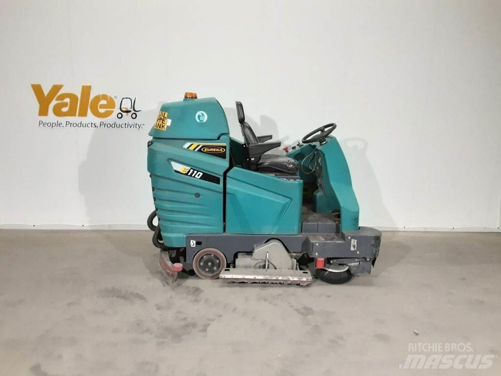 Eureka E110R ECO Vnitřní zametací stroje