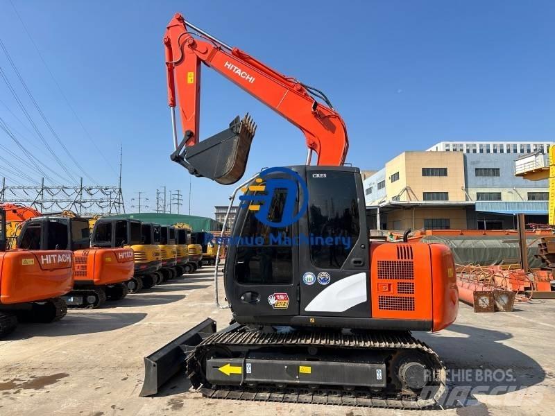 Hitachi ZX70 Pásová rýpadla