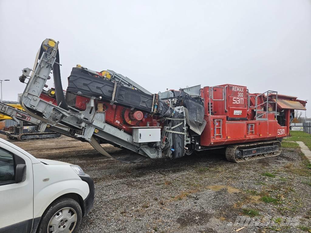 SBM Remax 300 Mobilní drtiče