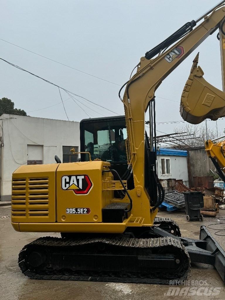 CAT 305.5 Mini rýpadla < 7t