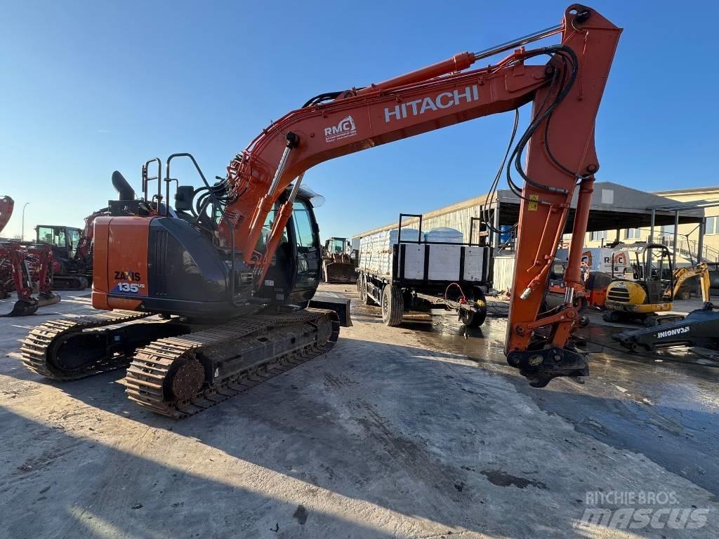 Hitachi ZX 135 US-6 Pásová rýpadla