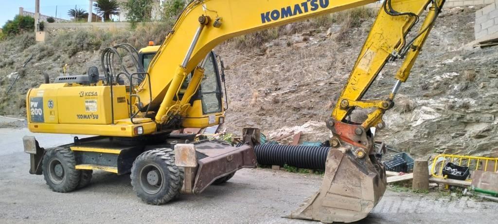 Komatsu PW 200-7 Kolová rýpadla