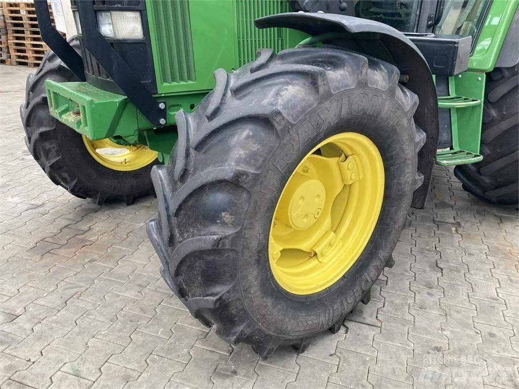 John Deere 6300 Traktory