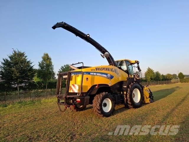 New Holland FR700 Samojízdné sekačky