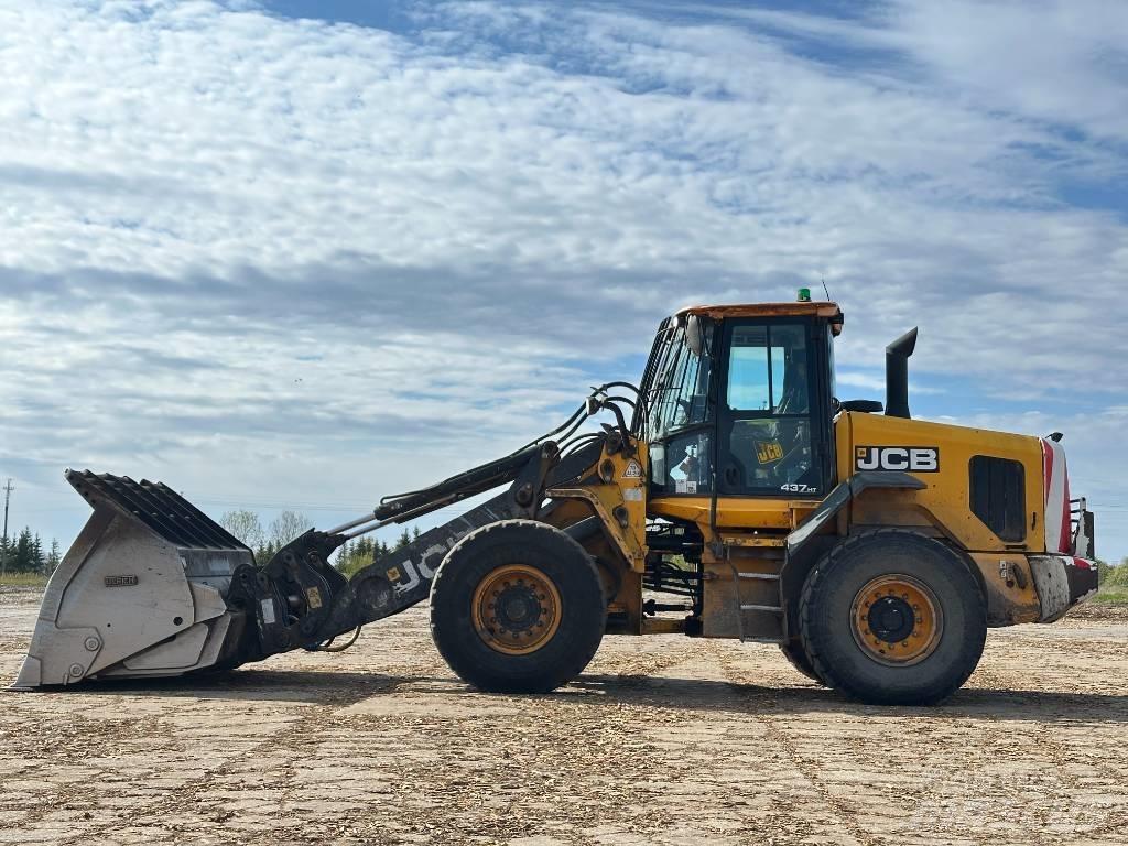 JCB 437 HT Kolové nakladače