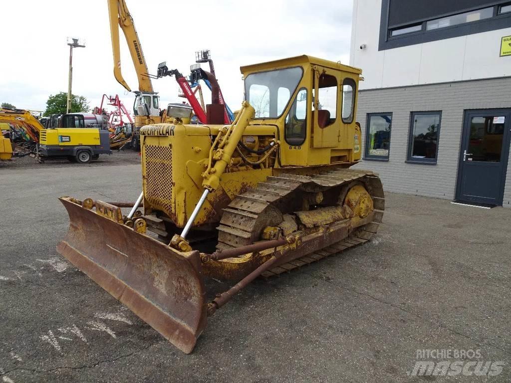 CAT D4D Pásové dozery