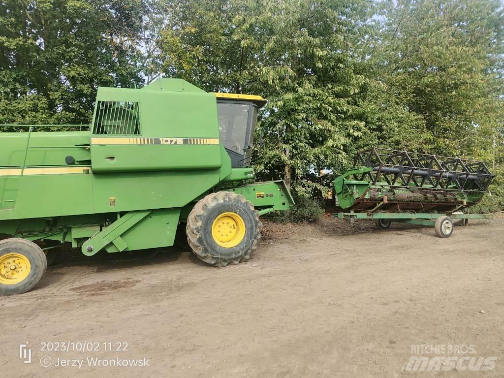 John Deere 1075 Sklízecí mlátičky