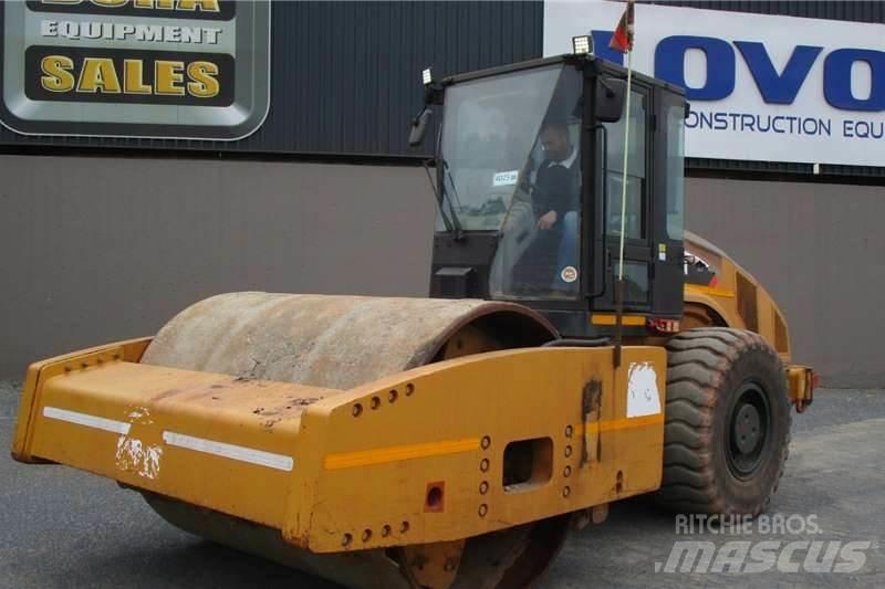 CAT CS76XT Kombinované válce