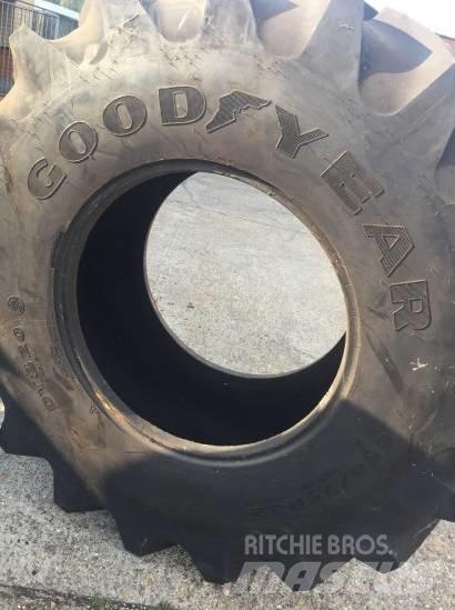 Goodyear 650/75R32 Pneumatiky, kola a ráfky