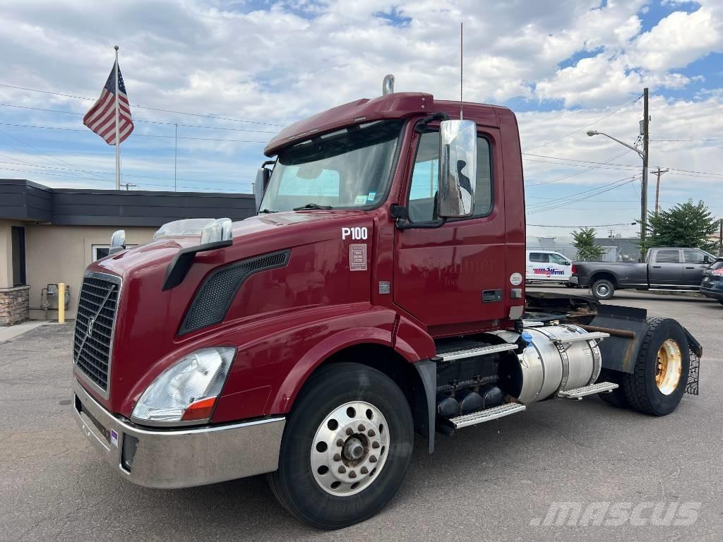 Volvo VNL 42 T300 Tahače