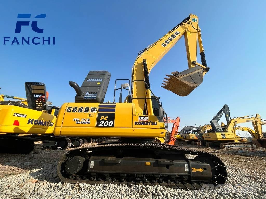 Komatsu PC 200-8 Pásová rýpadla