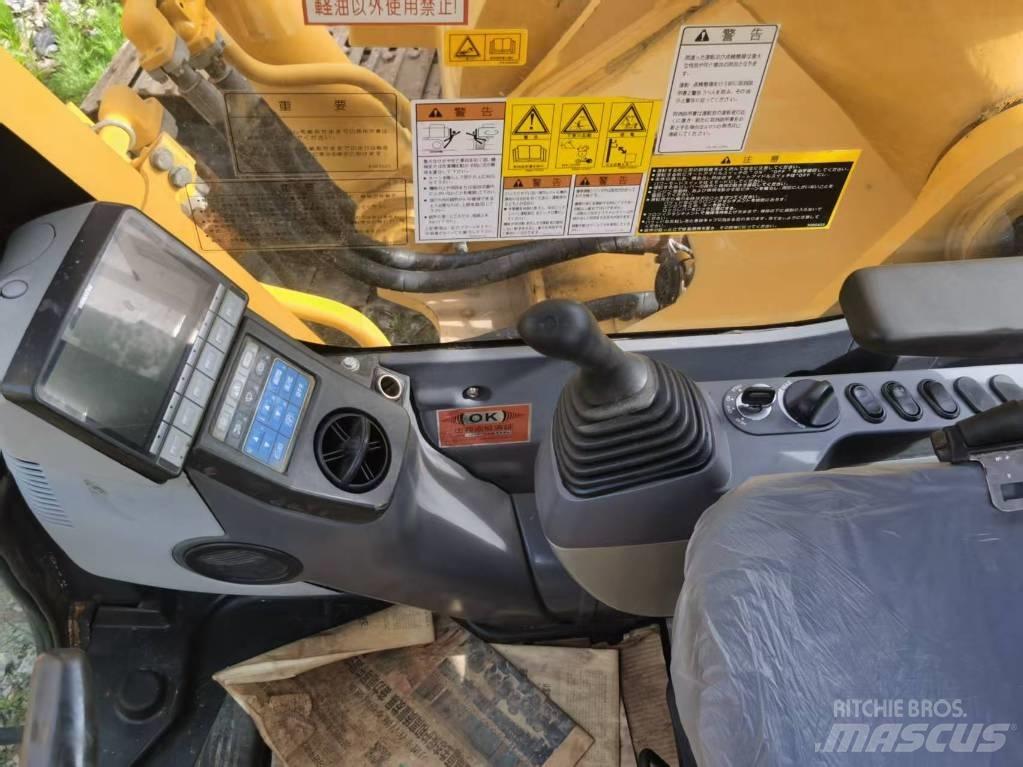 Komatsu PC 350 Pásová rýpadla