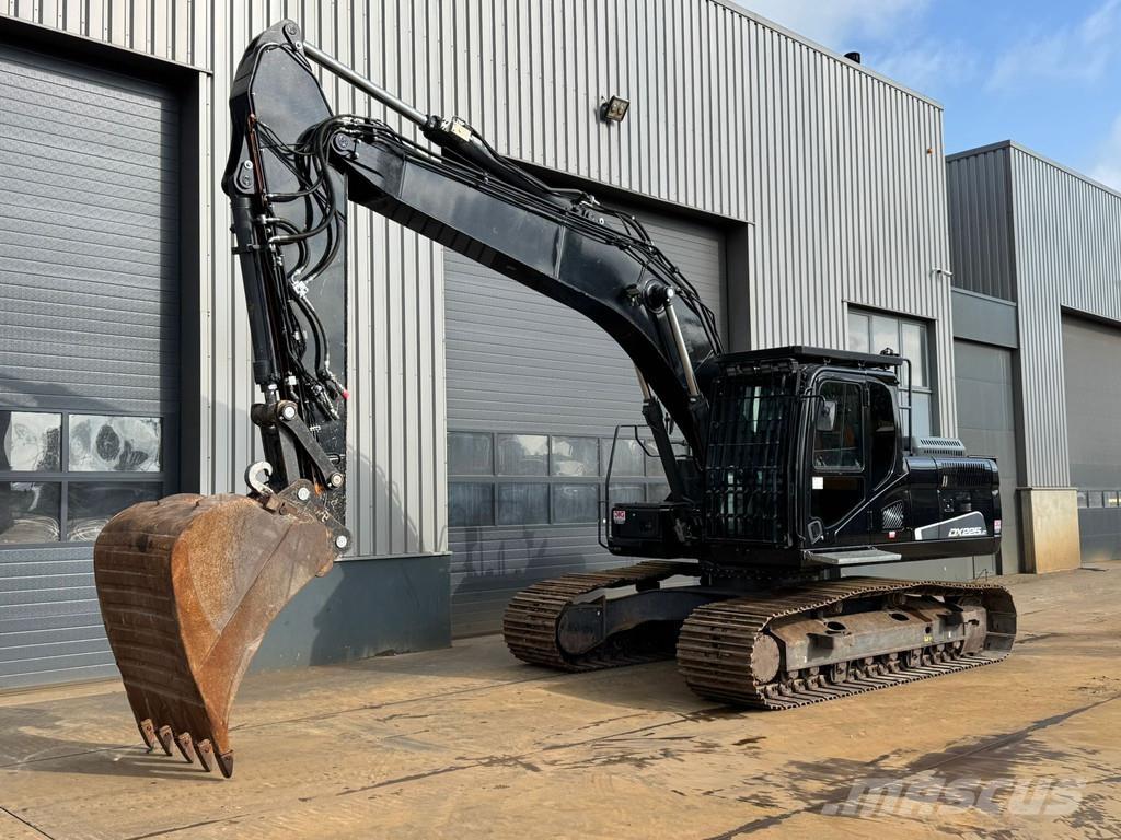 Doosan DX225LC-5 Pásová rýpadla
