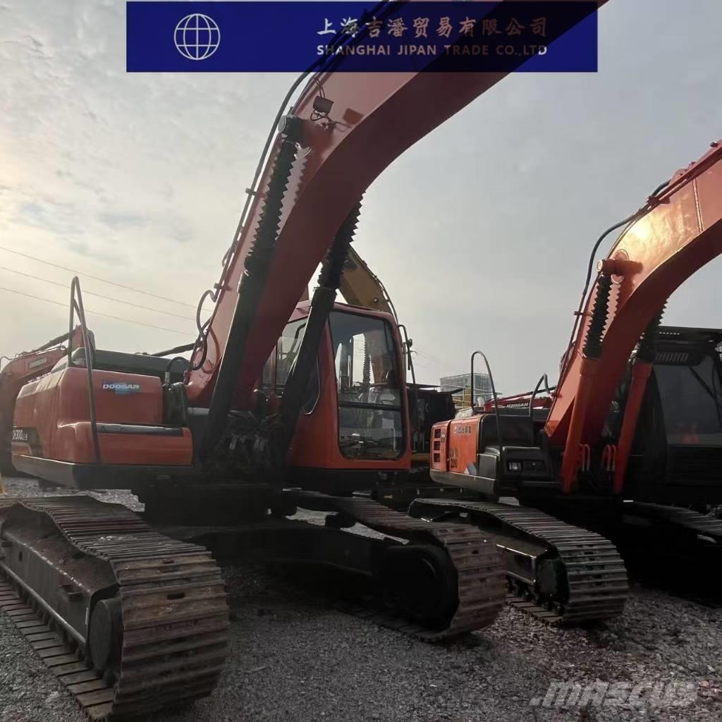 Doosan DH 300 Pásová rýpadla