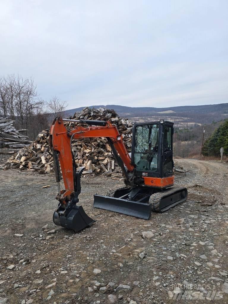 Hitachi ZX35 Mini rýpadla < 7t