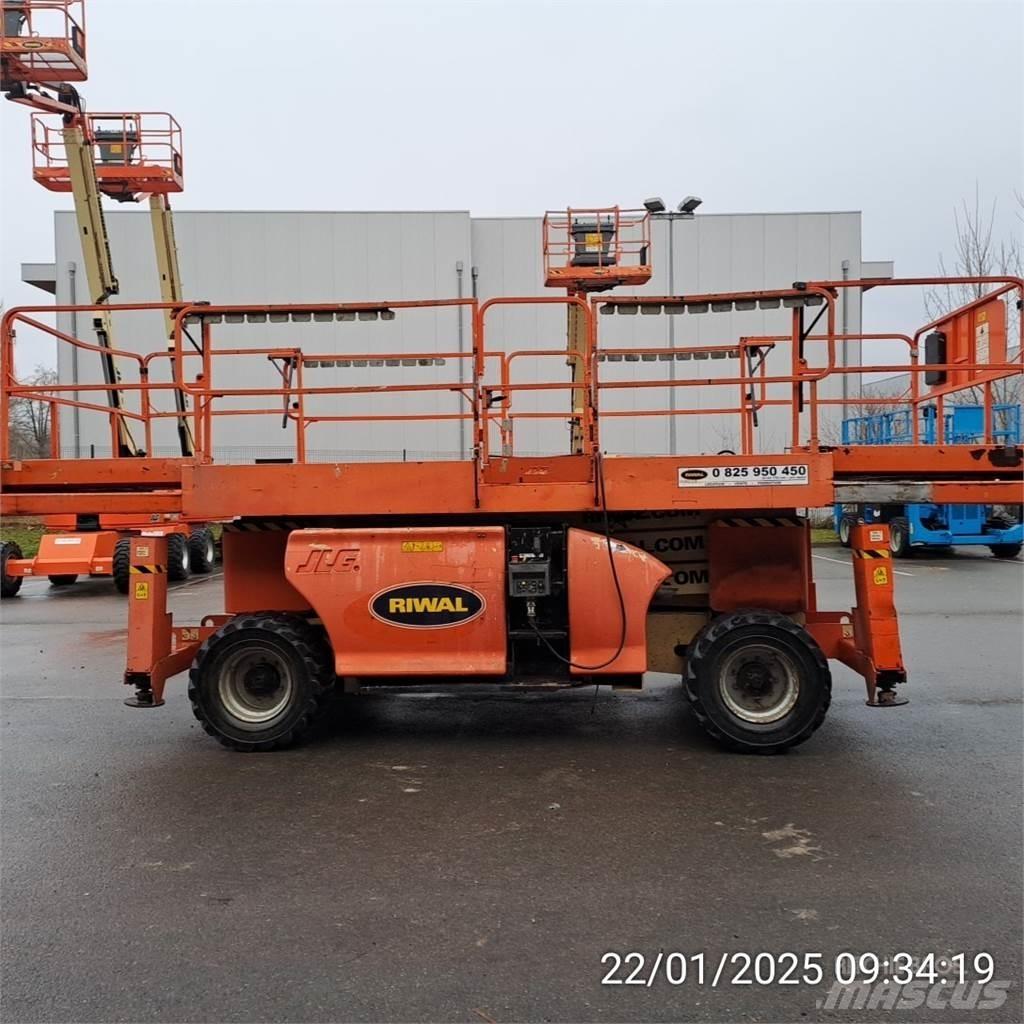 JLG 3394RT Nůžková zvedací plošina