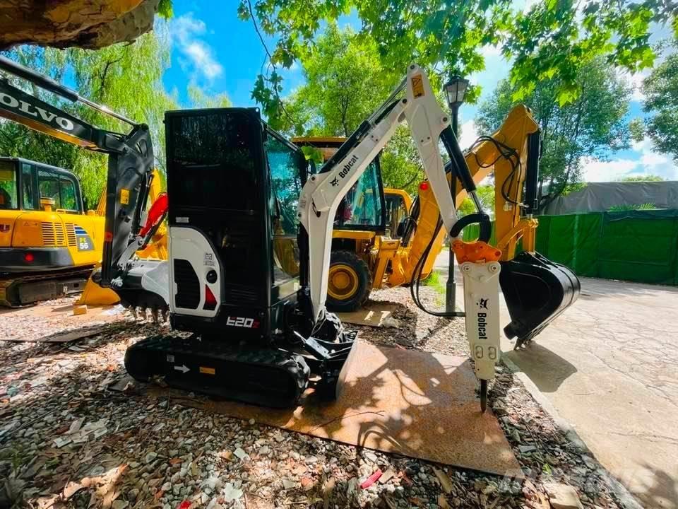 Bobcat E20z Mini rýpadla < 7t