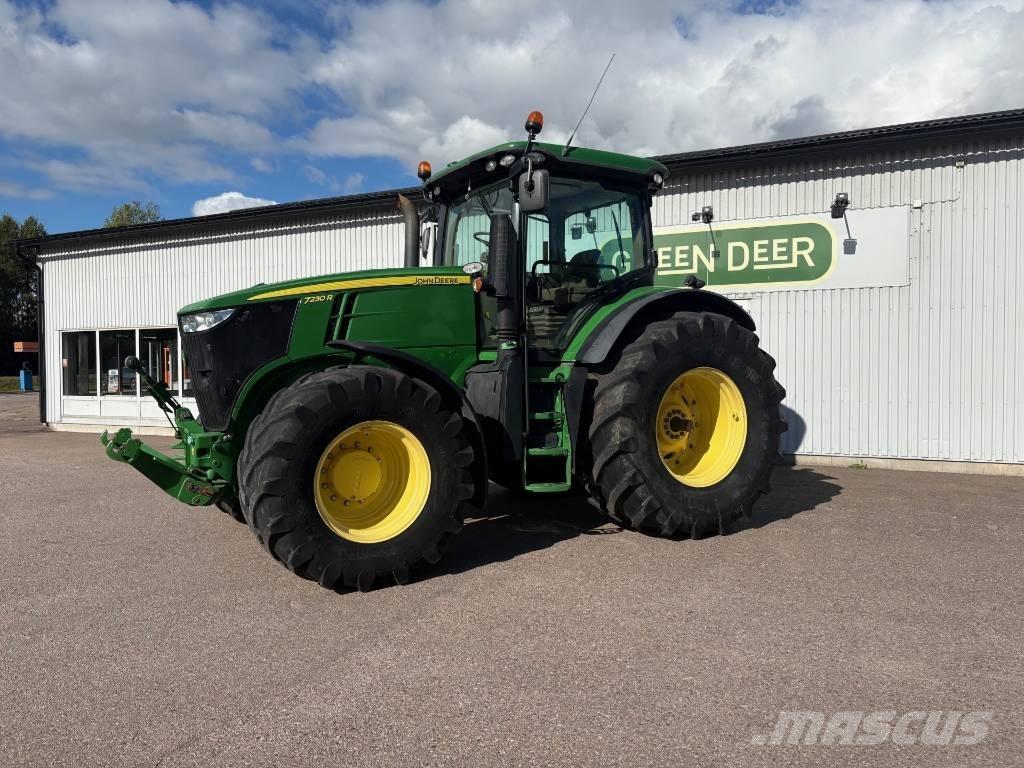John Deere 7230 R Traktory