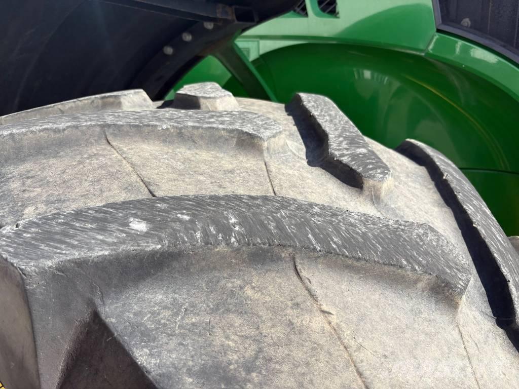 John Deere 7230 R Traktory