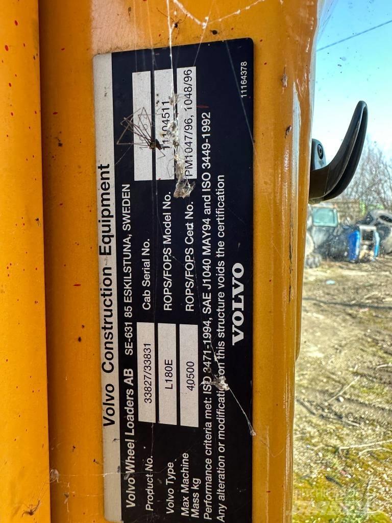 Volvo L 180 E CABIN Kabiny a interiér