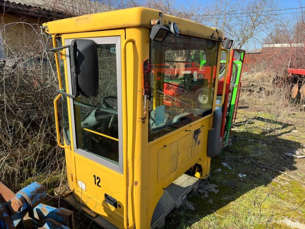 Volvo L 180 E CABIN Kabiny a interiér