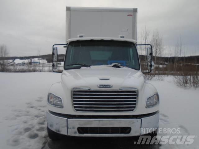 Freightliner M 106 Skříňová nástavba