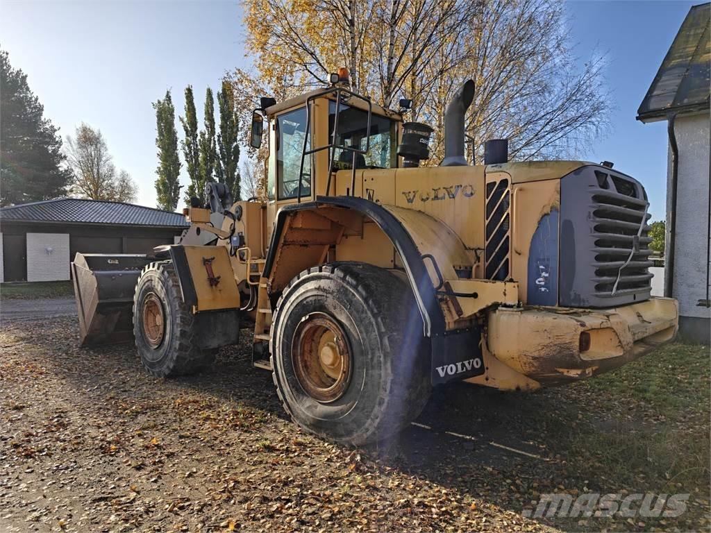 Volvo L180E Kolové nakladače